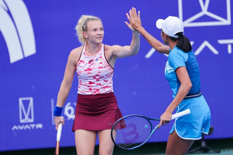 进决赛!广网女双半决赛:张帅/西尼亚科娃2-0胜邦达尔/齐默尔曼